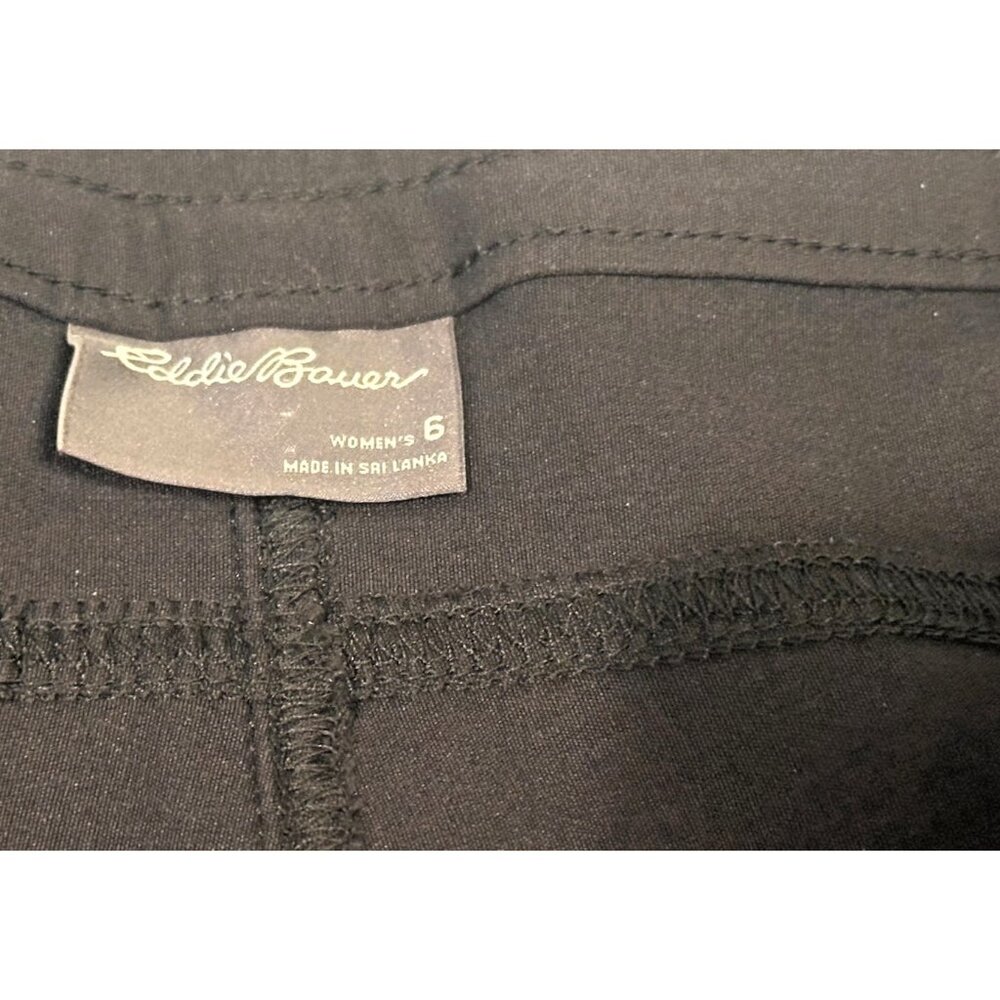 Eddie Bauer Womens Rainier Shorts Black Size 6 Mid Rise Stretch Casual Outdoors - Picture 5 of 7